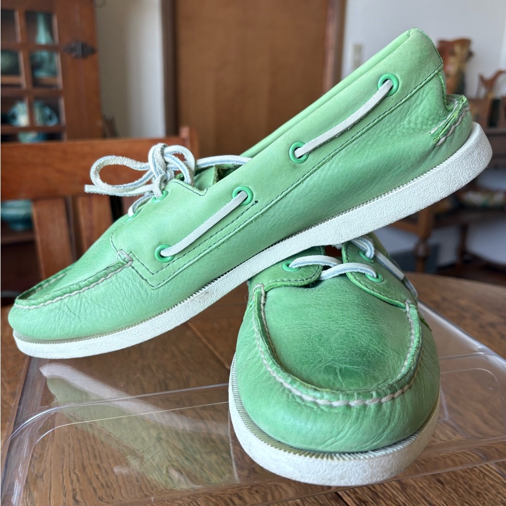 Sperry Top Siders w/thick leather-lime green boat shoes men’s size 9.5